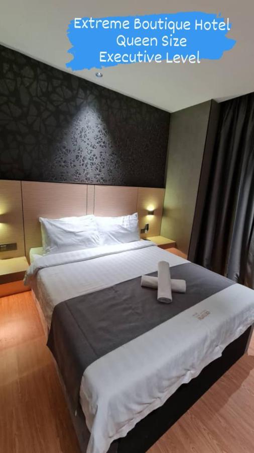 Extreme Boutique Hotel Keluang Eksteriør bilde
