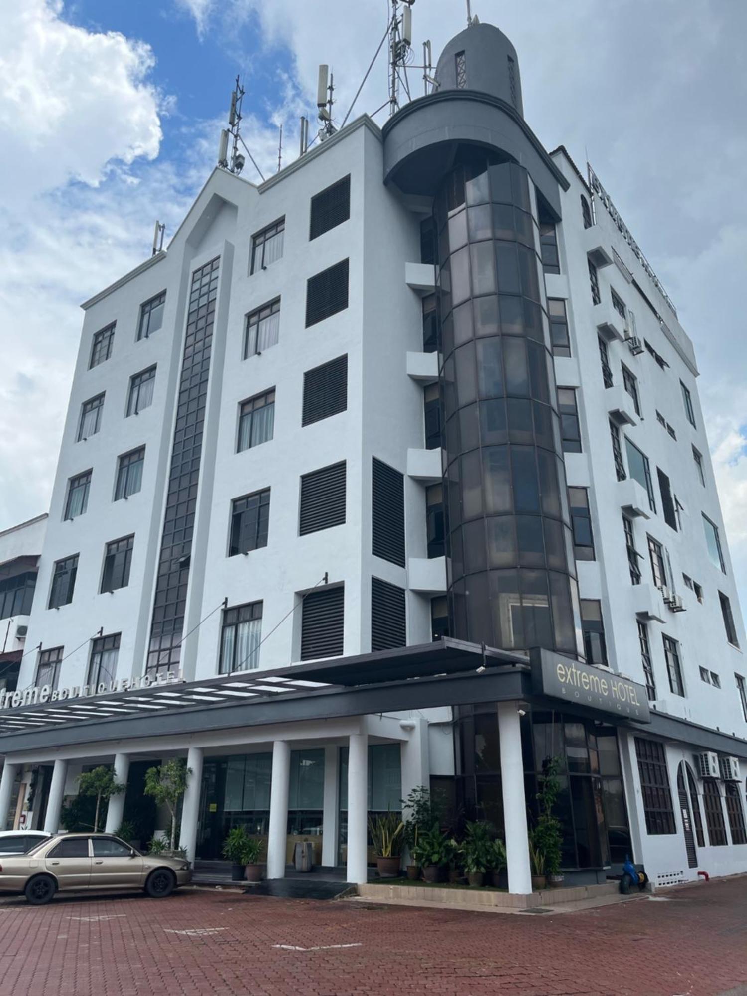 Extreme Boutique Hotel Keluang Eksteriør bilde