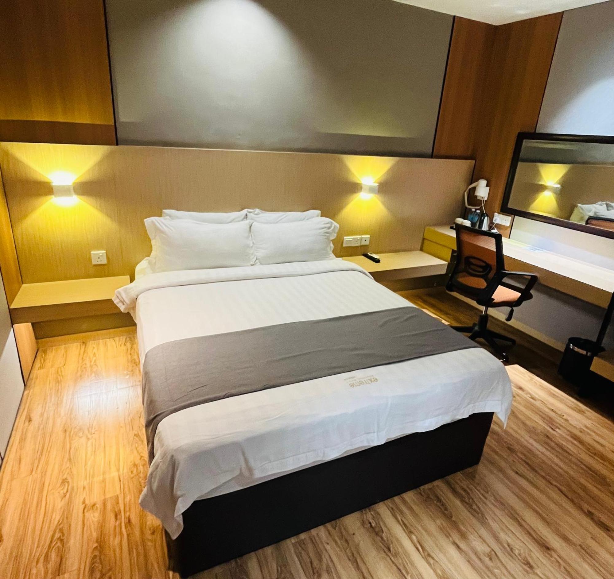 Extreme Boutique Hotel Keluang Eksteriør bilde