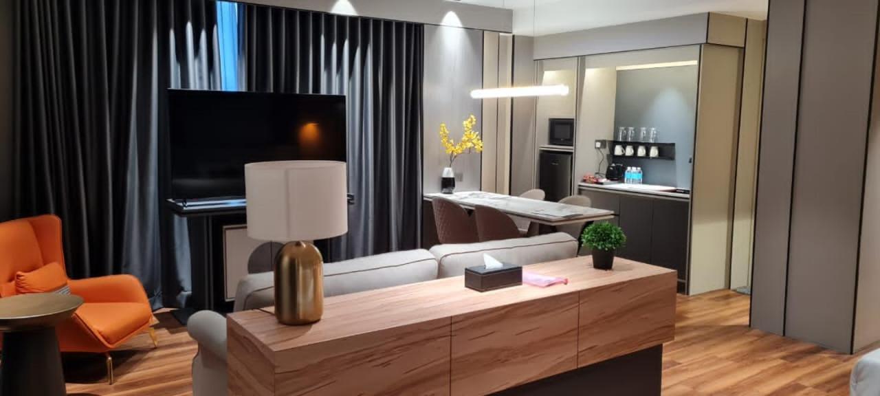 Extreme Boutique Hotel Keluang Eksteriør bilde