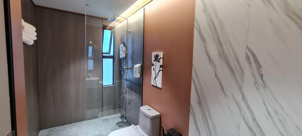Extreme Boutique Hotel Keluang Eksteriør bilde